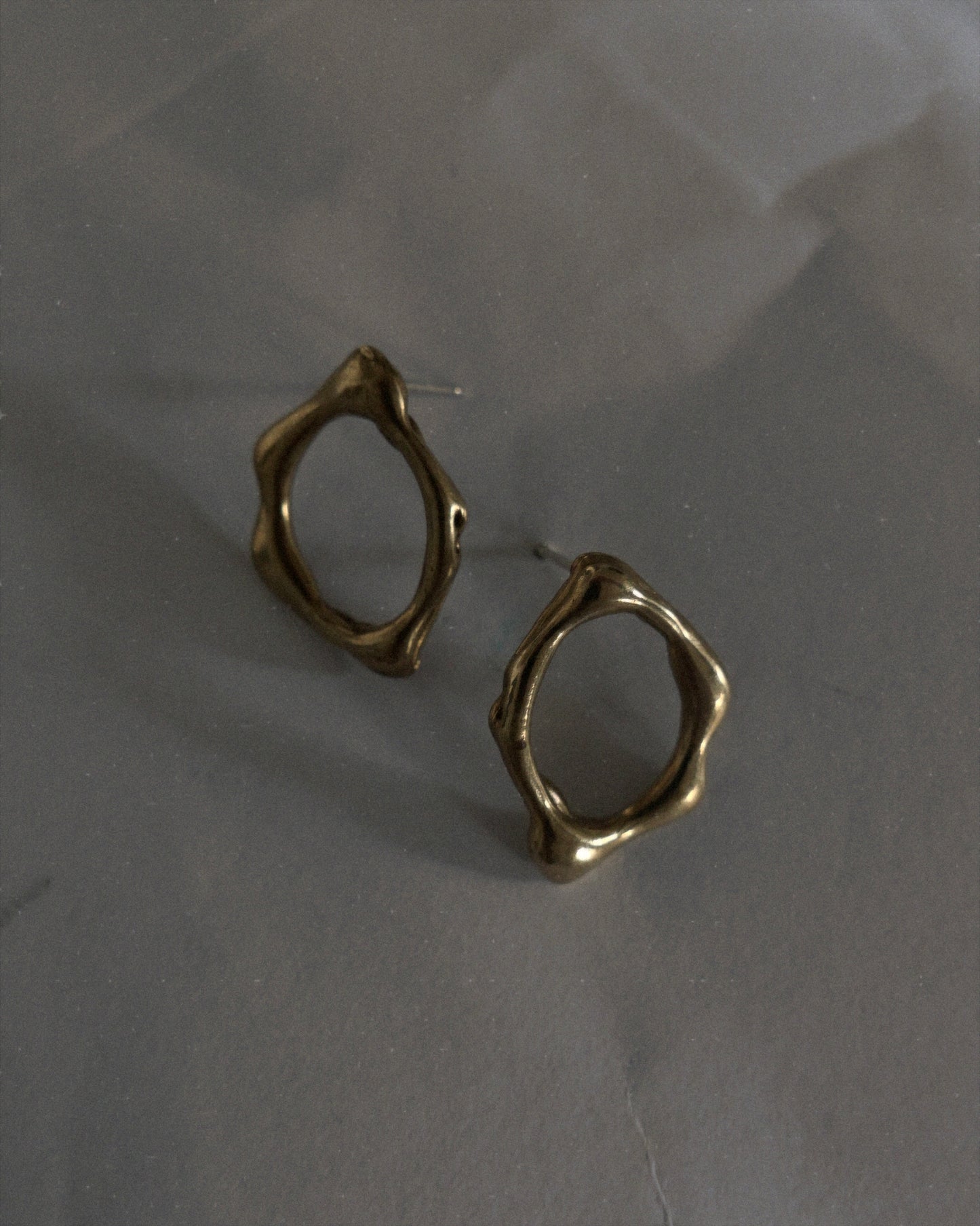 FLUIDITY STUDS (GOLD)